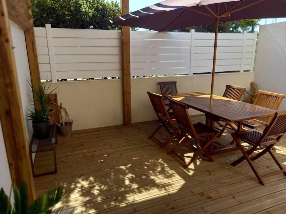 Appartement 100 M2 Terrasse Piscine Груиссан Экстерьер фото